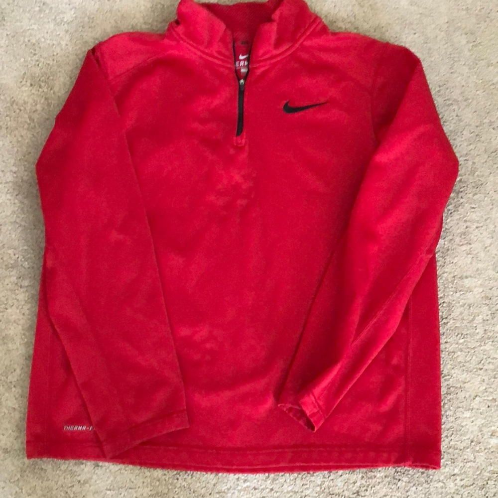 Nike therma-fit pullover